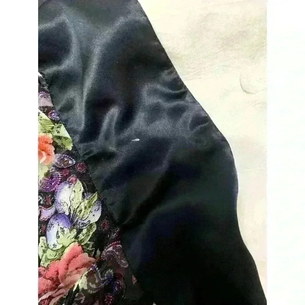 Vintage Victoria Secret Robe Small Gold Label Floral Burn out Velvet Boho Resort - Picture 10 of 11